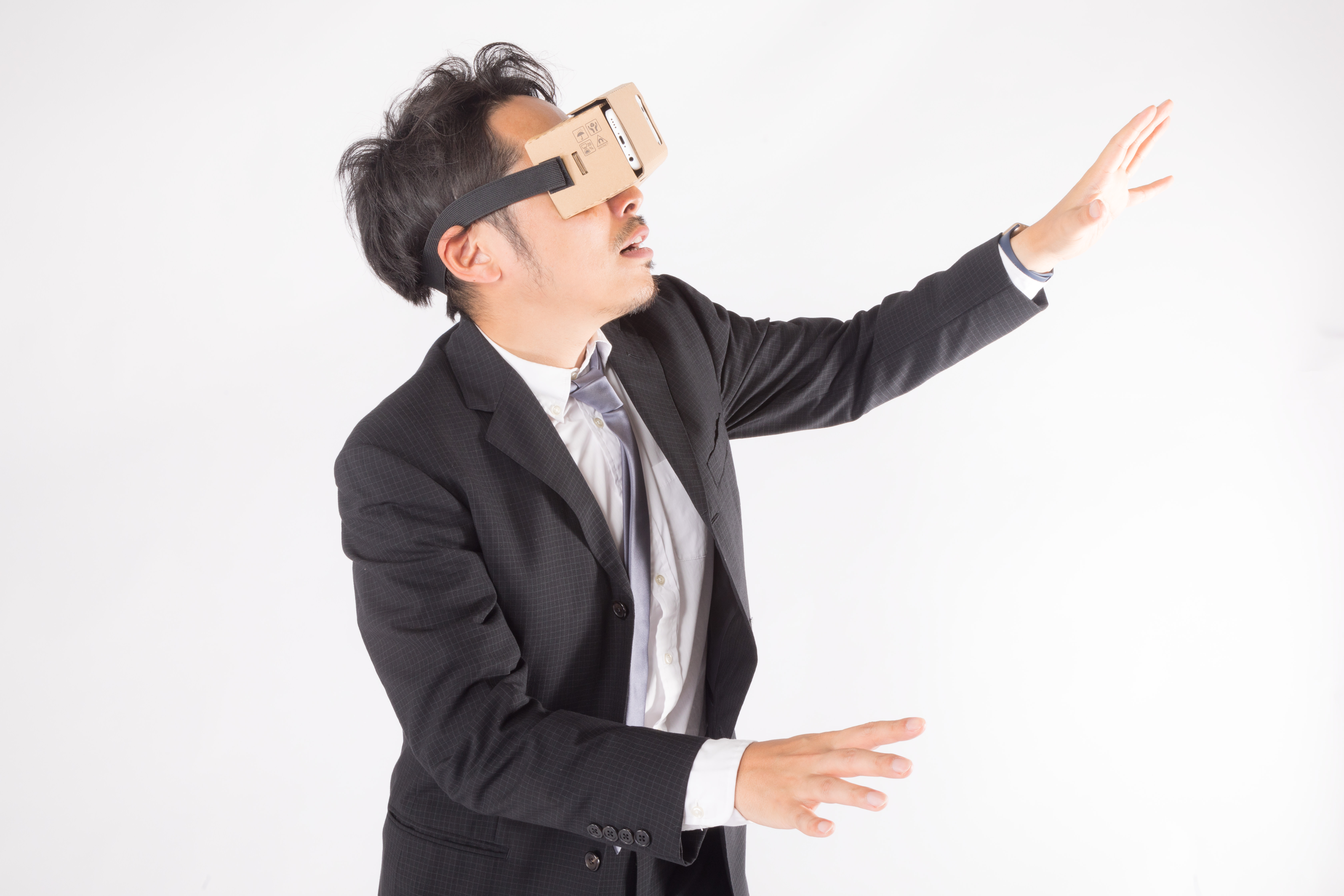 スマホでyoutubeのvr動画を見る方法 便利なアイテムも紹介