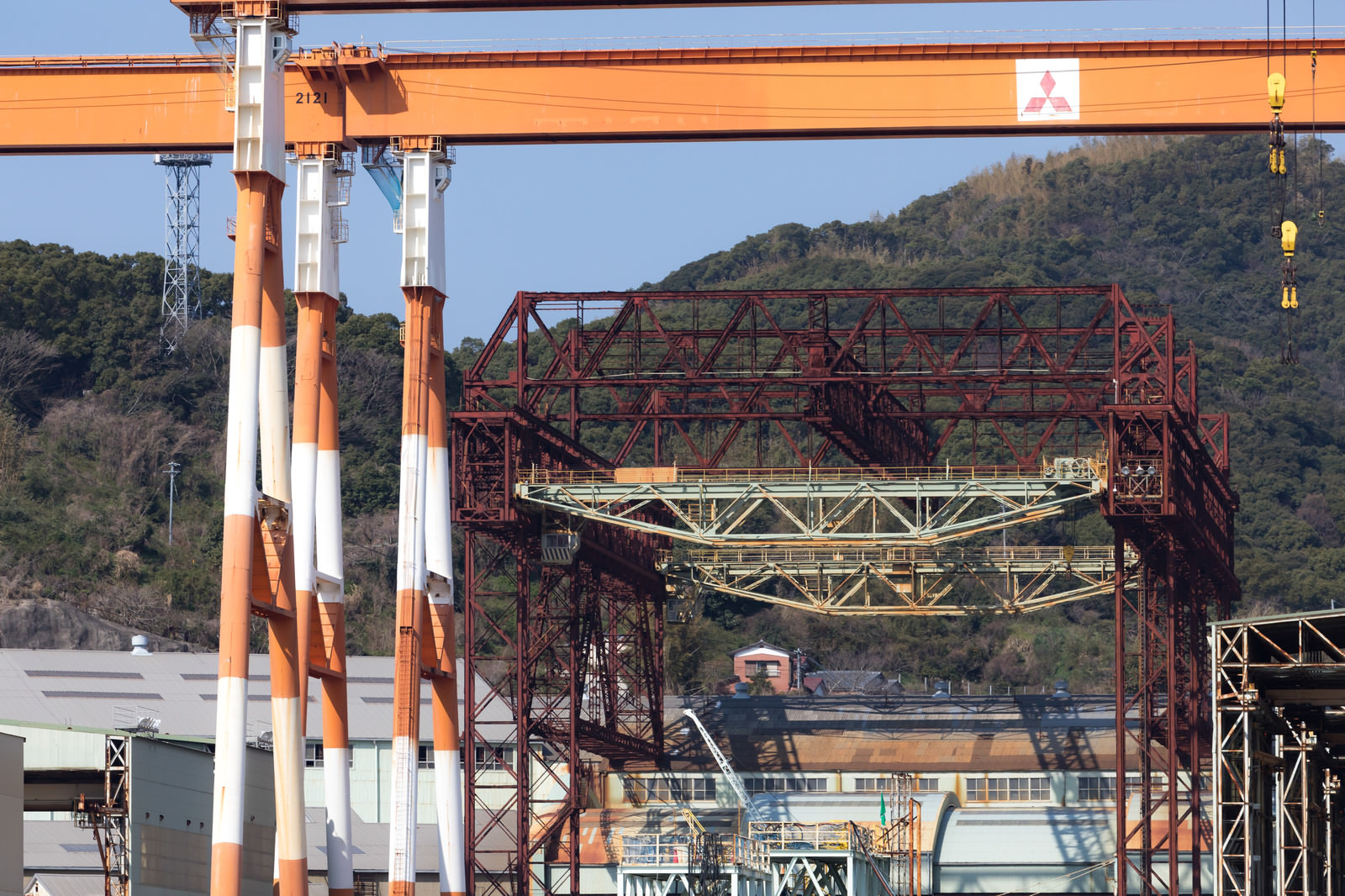 戦艦武蔵が建造されたクレーン 三菱重工業造船所跡 の写真 画像 を無料ダウンロード フリー素材のぱくたそ 戦艦武蔵が建造されたクレーン 三菱重工業造船所跡 の写真 画像 を無料ダウンロード フリー素材のぱくたそ